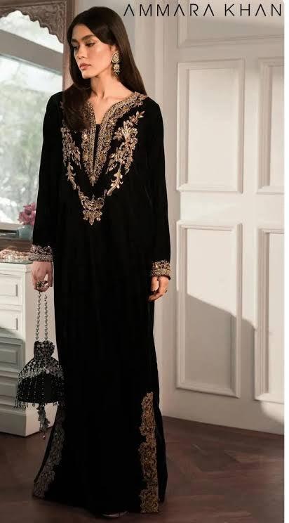 Ammara Khan Velvet Suit-Replica Suits-Replica Zone