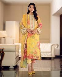 Baroque Lawn Suit-Replica Suits-Replica Zone