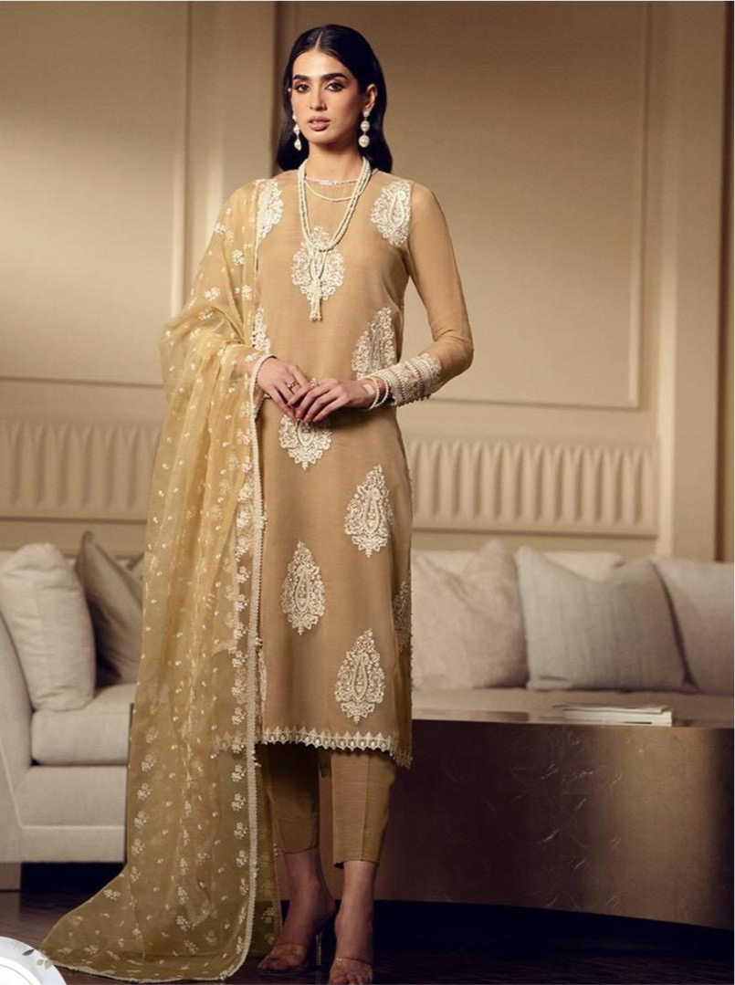 Baroque-Mustard-Chiffon-Replica Zone