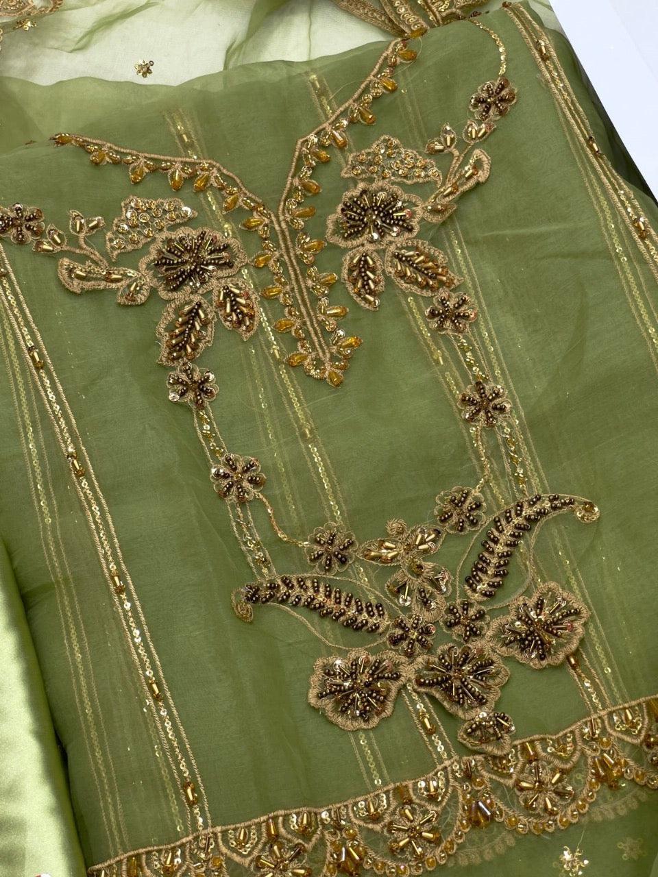 Baroque-Organza-Green-Replica Zone