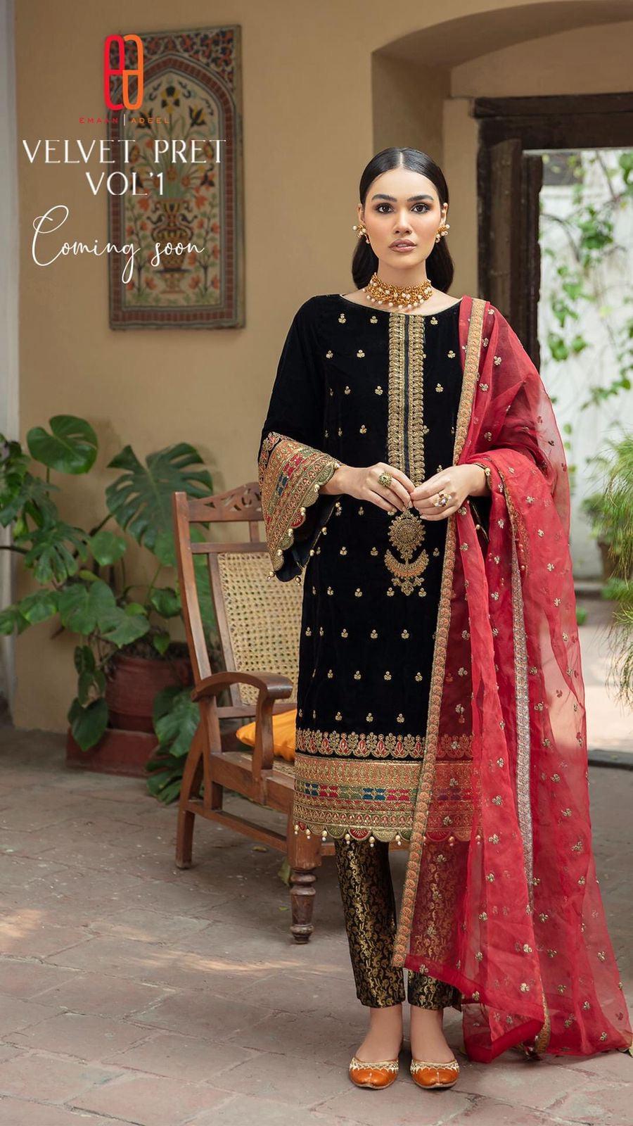 Emaan Adeel Velvet Suit-Replica Suits-Replica Zone