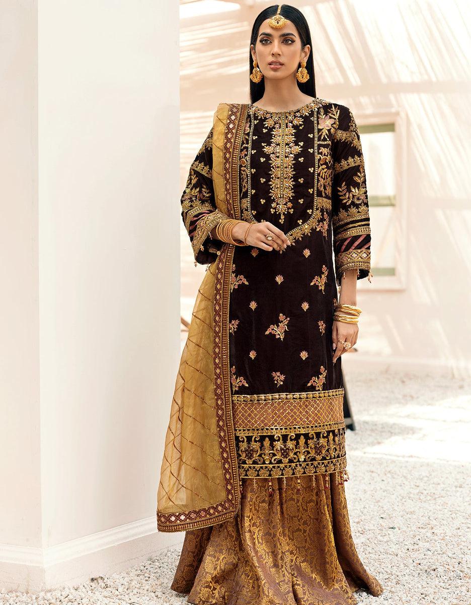 Emaan Adeel Velvet Suit-Replica Suits-Replica Zone