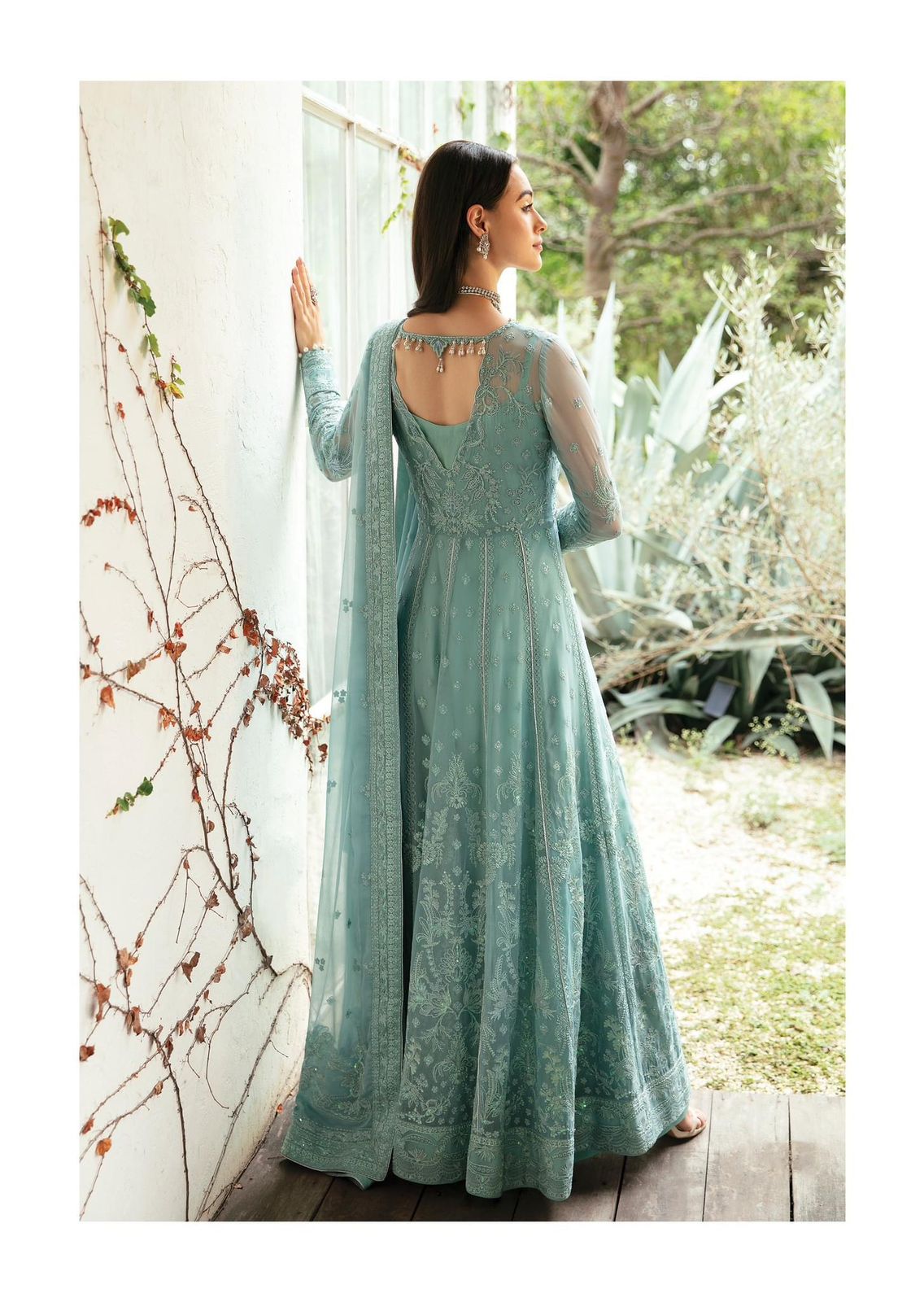 Gulaal-Blue-Chiffon-Replica Zone